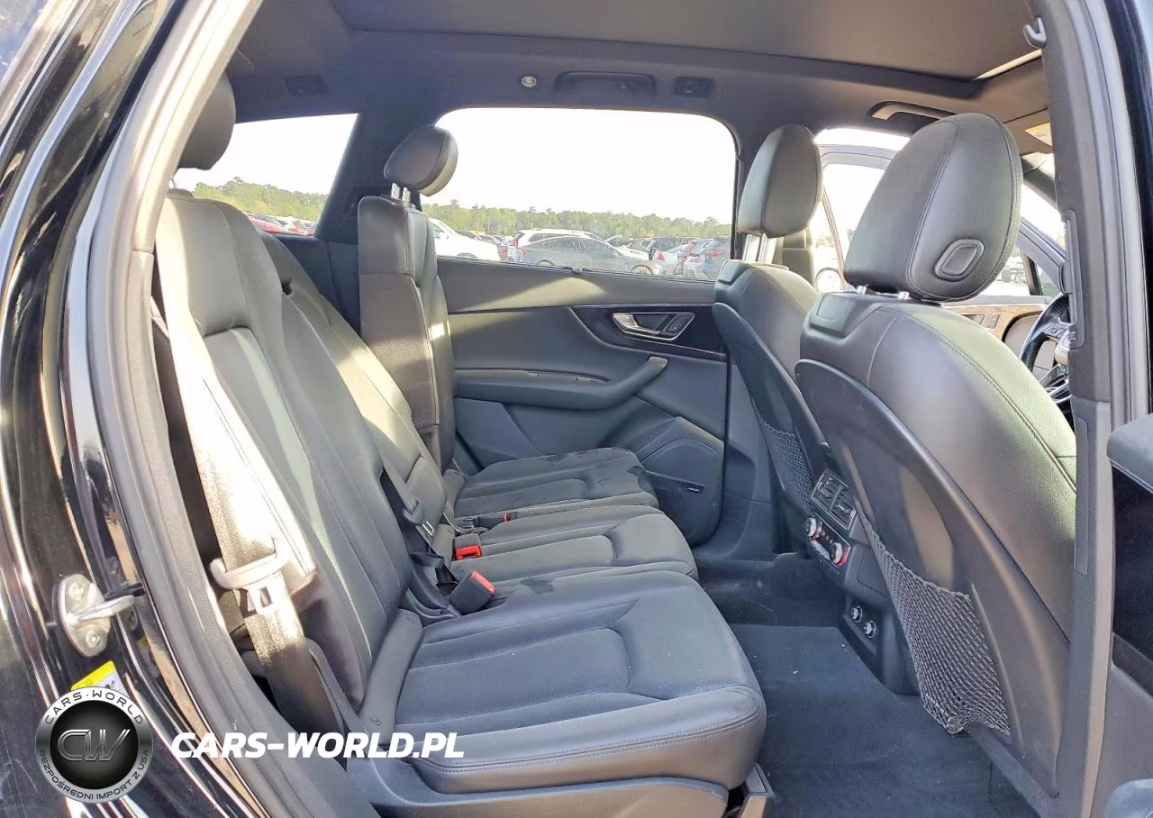 2018 Audi Q7 Prestige VIN:WA1VABF71JD033516 - 11