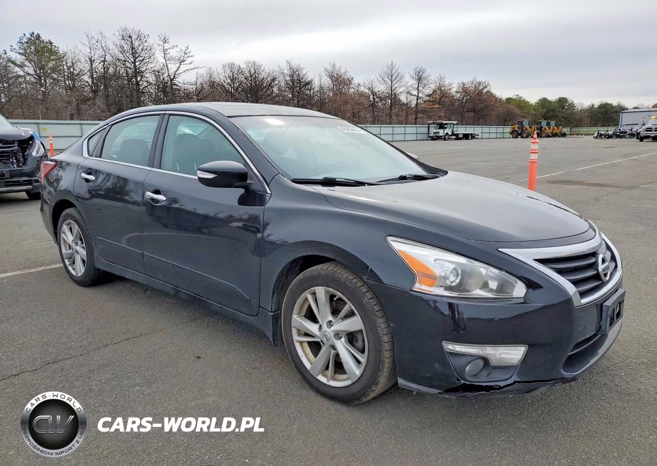 2013 Nissan Altima 2.5 VIN:1N4AL3APXDN588982 - 4