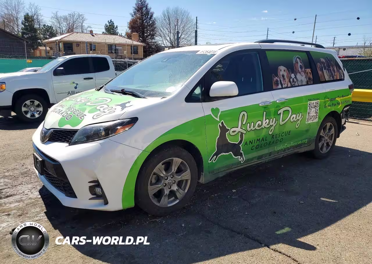 2019 Toyota Sienna Se Premium 7-Passenger