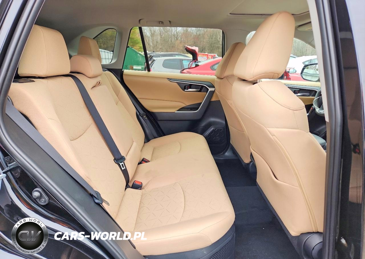 2021 Toyota Rav4 Hybrid Xle VIN:4T3RWRFV1MU033877 - 11
