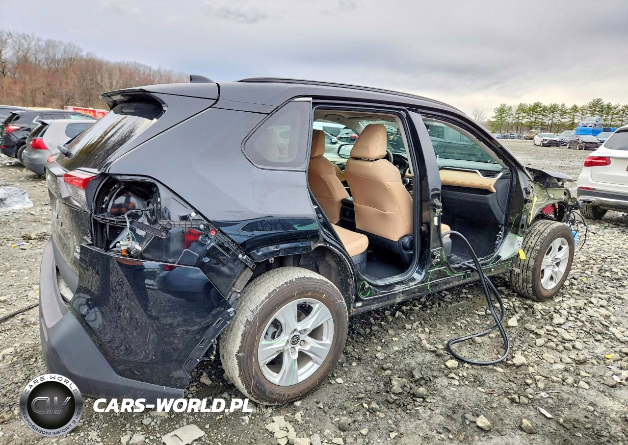 2021 Toyota Rav4 Hybrid Xle VIN:4T3RWRFV1MU033877 - 3