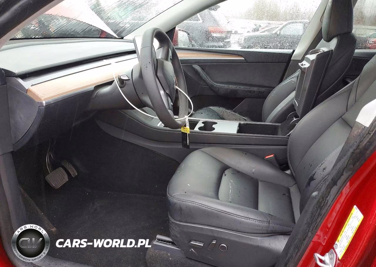2024 Tesla Model Y VIN:7SAYGAEE1RF001992 - 7