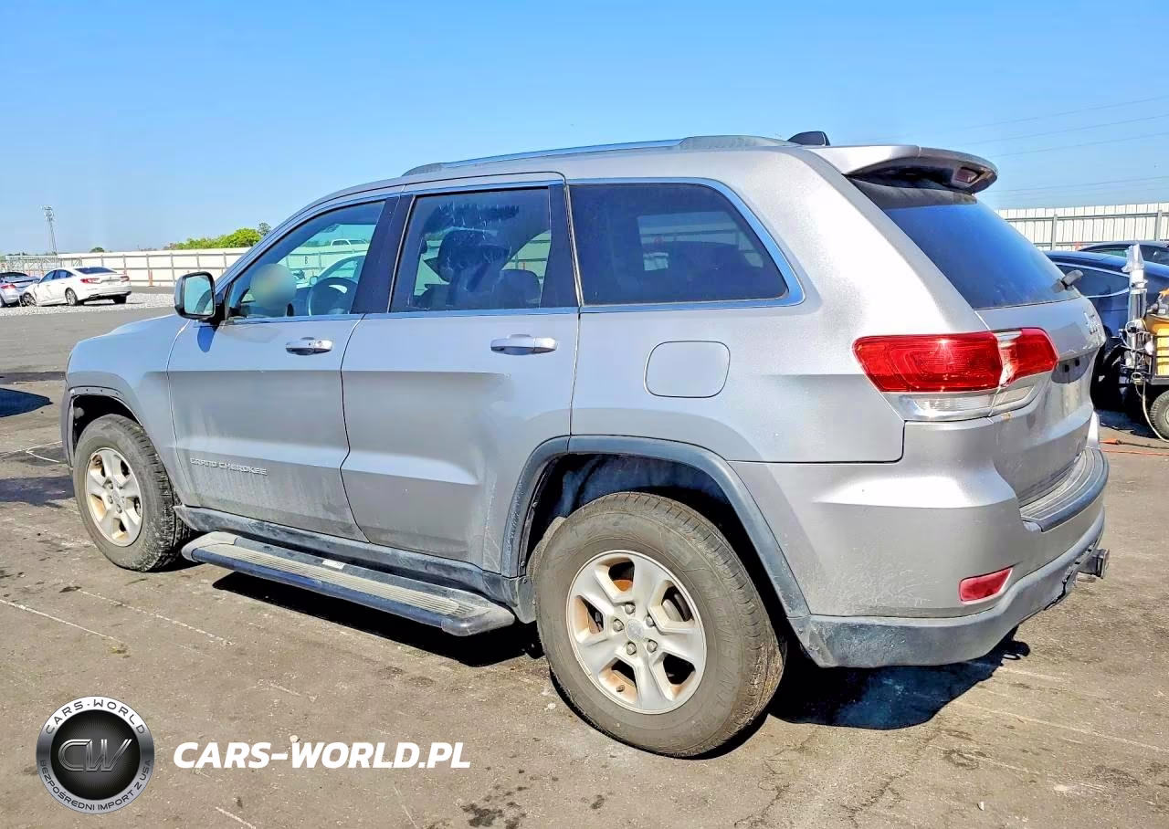2015 Jeep Grand Cherokee Laredo VIN:1C4RJEAG8FC137644 - 2