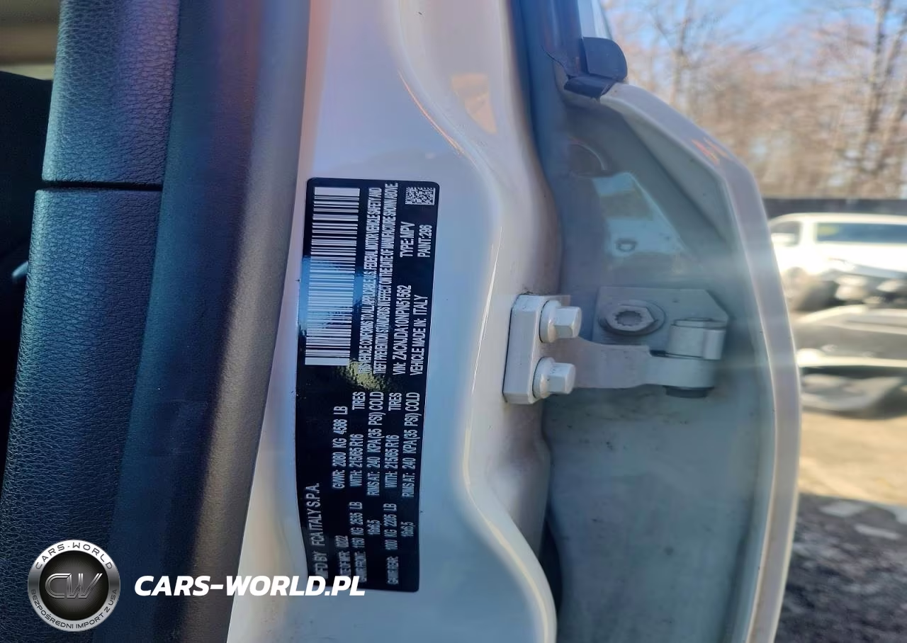 2022 Jeep Renegade VIN:ZACNJDA10NPN51562 - 14