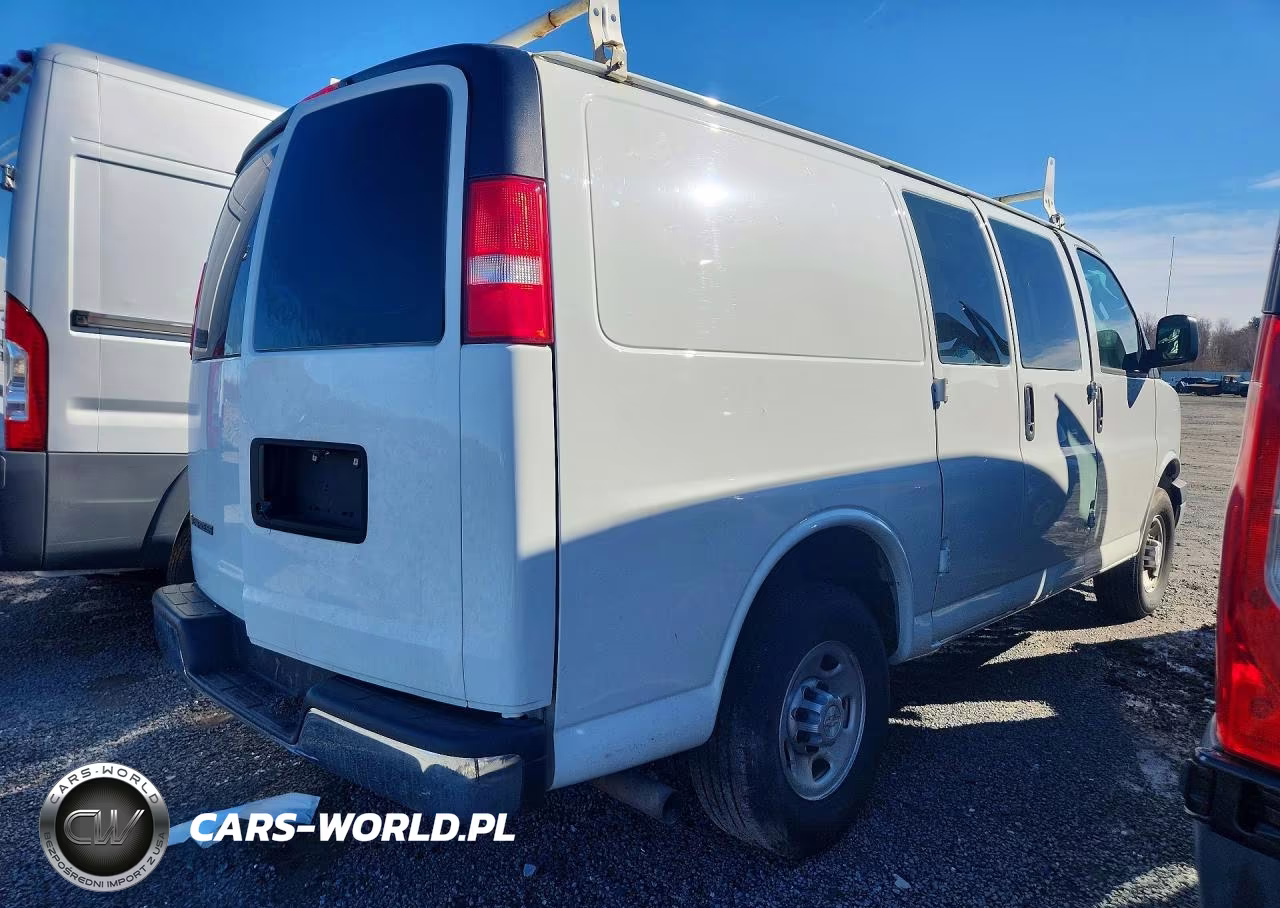2017 Chevrolet Express 2500 Cargo Utility - Service Van VIN:1GCWGAFF6H1346762 - 3