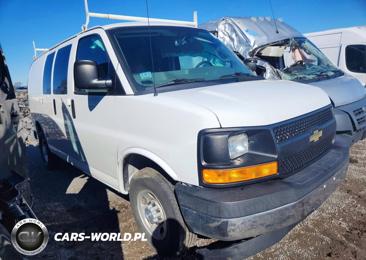 2017 Chevrolet Express 2500 Cargo Utility - Service Van VIN:1GCWGAFF6H1346762 - 4