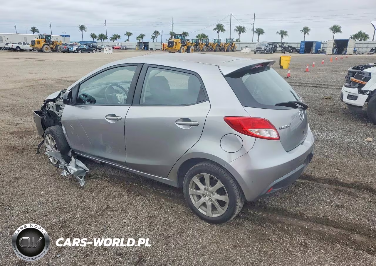 2012 Mazda Mazda2 VIN:JM1DE1LZ9C0135890 - 2