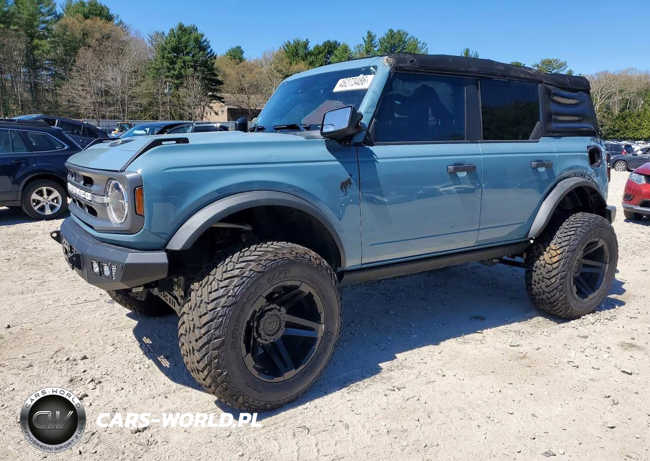 2023 Ford Bronco Base