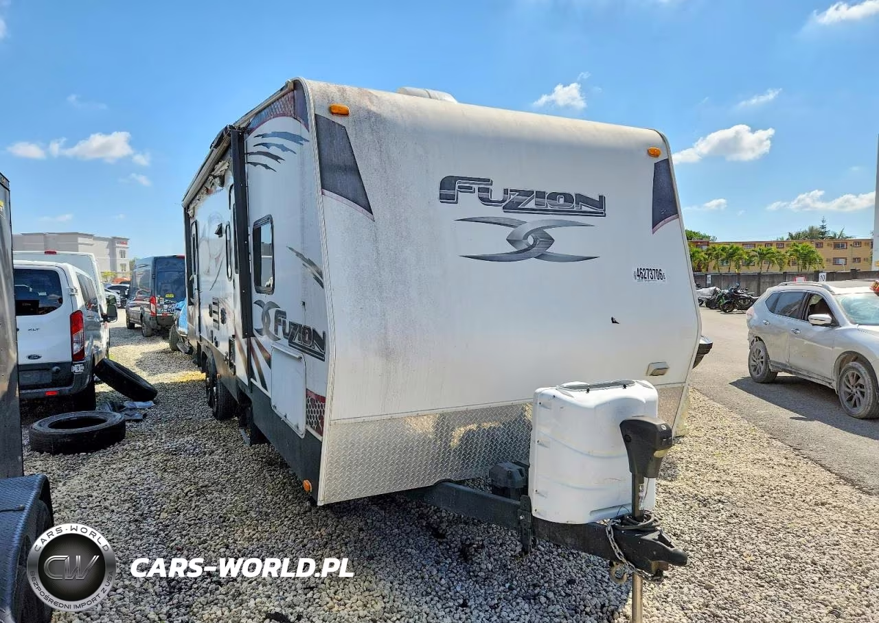 2012 Keystone Fuzion Camper