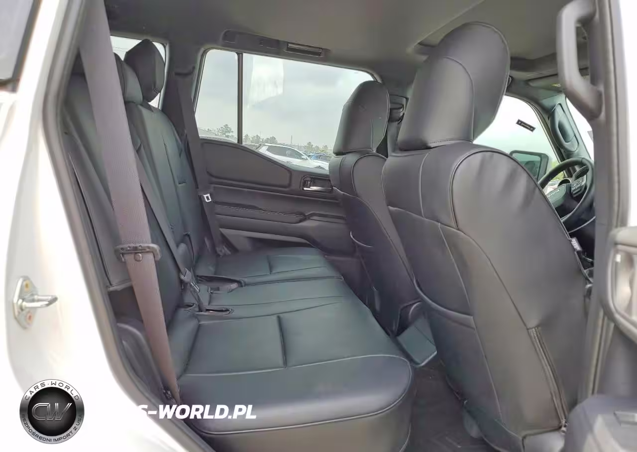 2025 Toyota Land Cruiser Base VIN:JTEABFAJ4S5015305 - 11