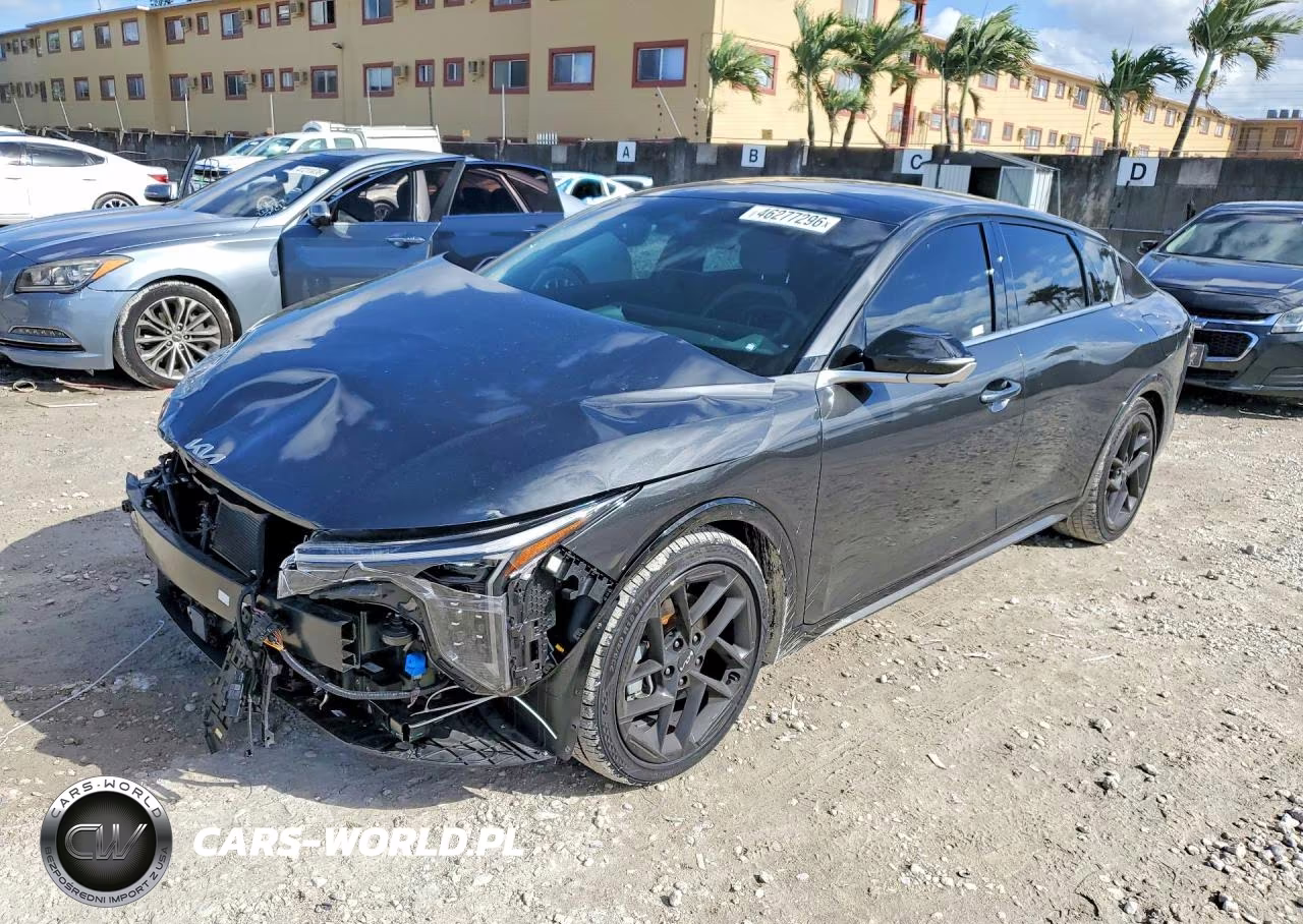 2025 Kia K4 Gt-Line Turbo