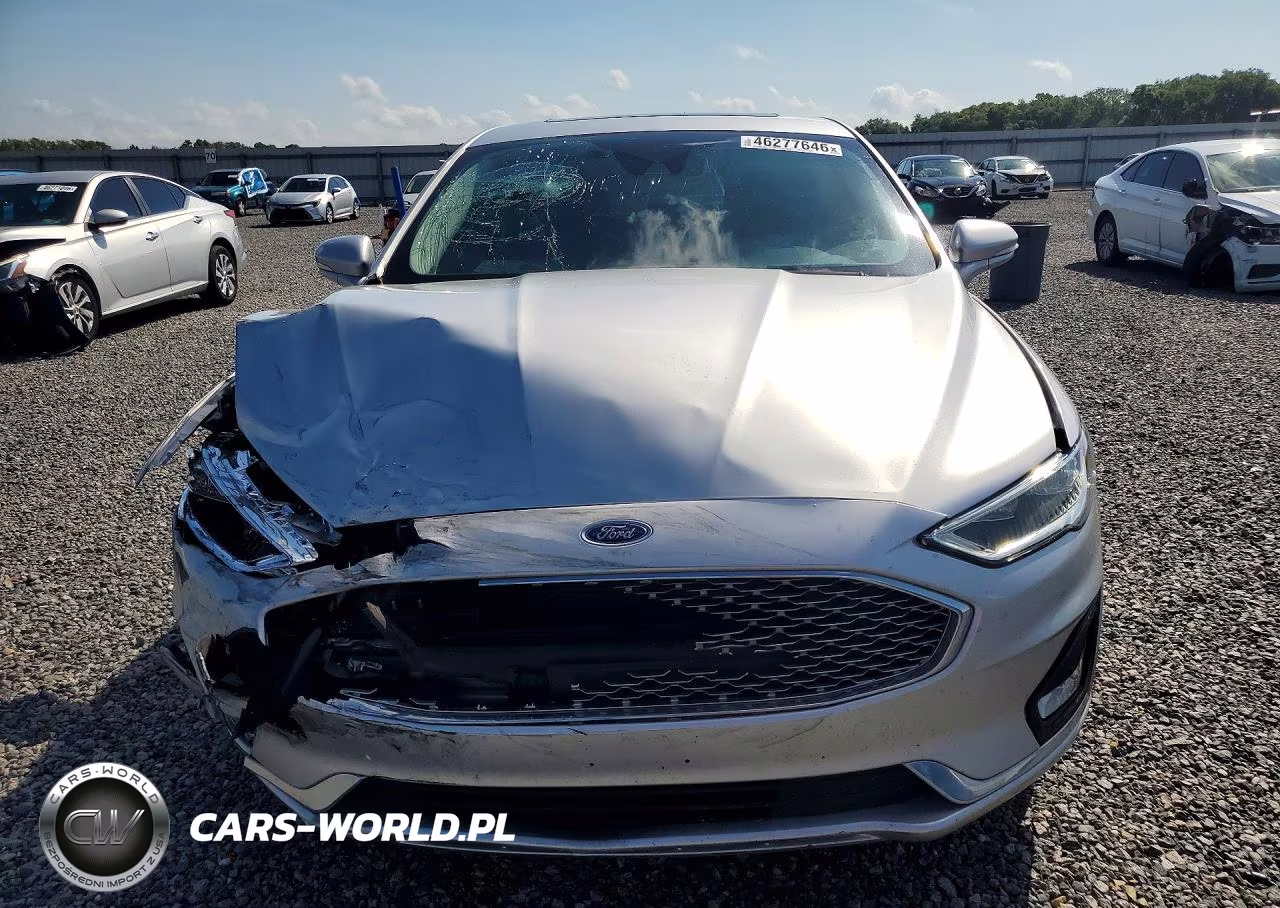 2019 Ford Fusion Titanium VIN:3FA6P0K99KR252839 - 5