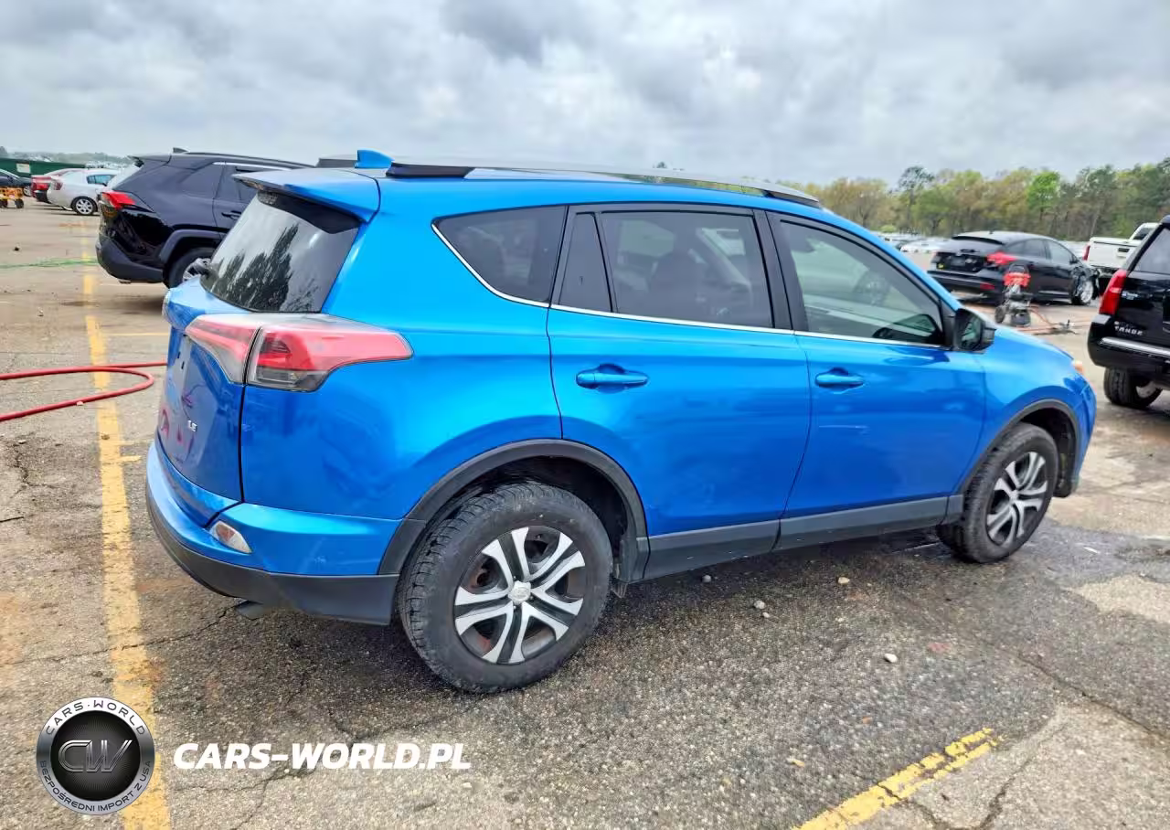 2018 Toyo Rav4 Le Fwd Le VIN:JTMZFREV0JJ151768 - 3