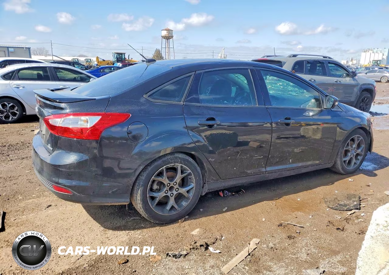2014 Ford Focus Se VIN:1FADP3F25EL128480 - 3
