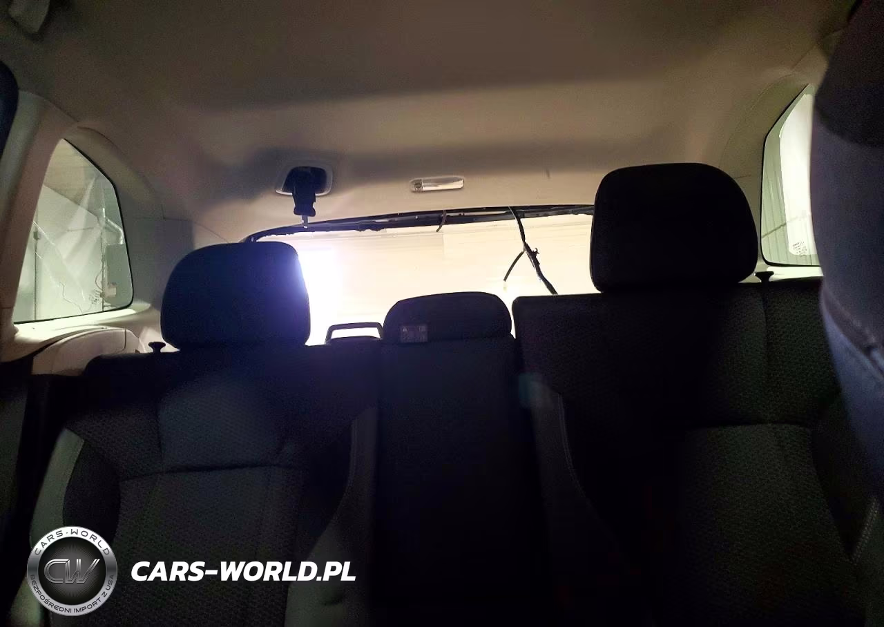 2019 Subaru Forester Premium VIN:JF2SKAGC2KH450117 - 10