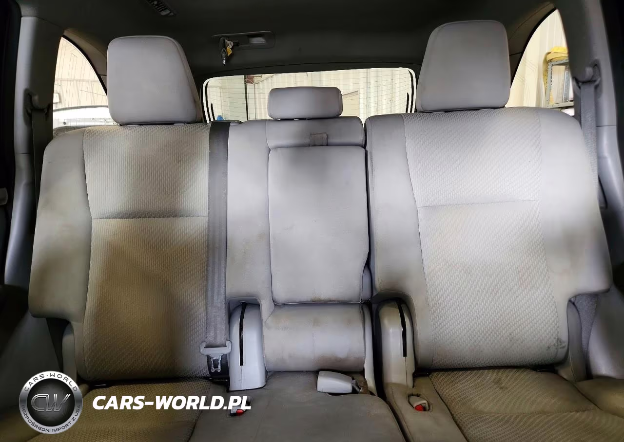 2017 Toyota Highlander Le VIN:5TDBZRFH8HS466185 - 10