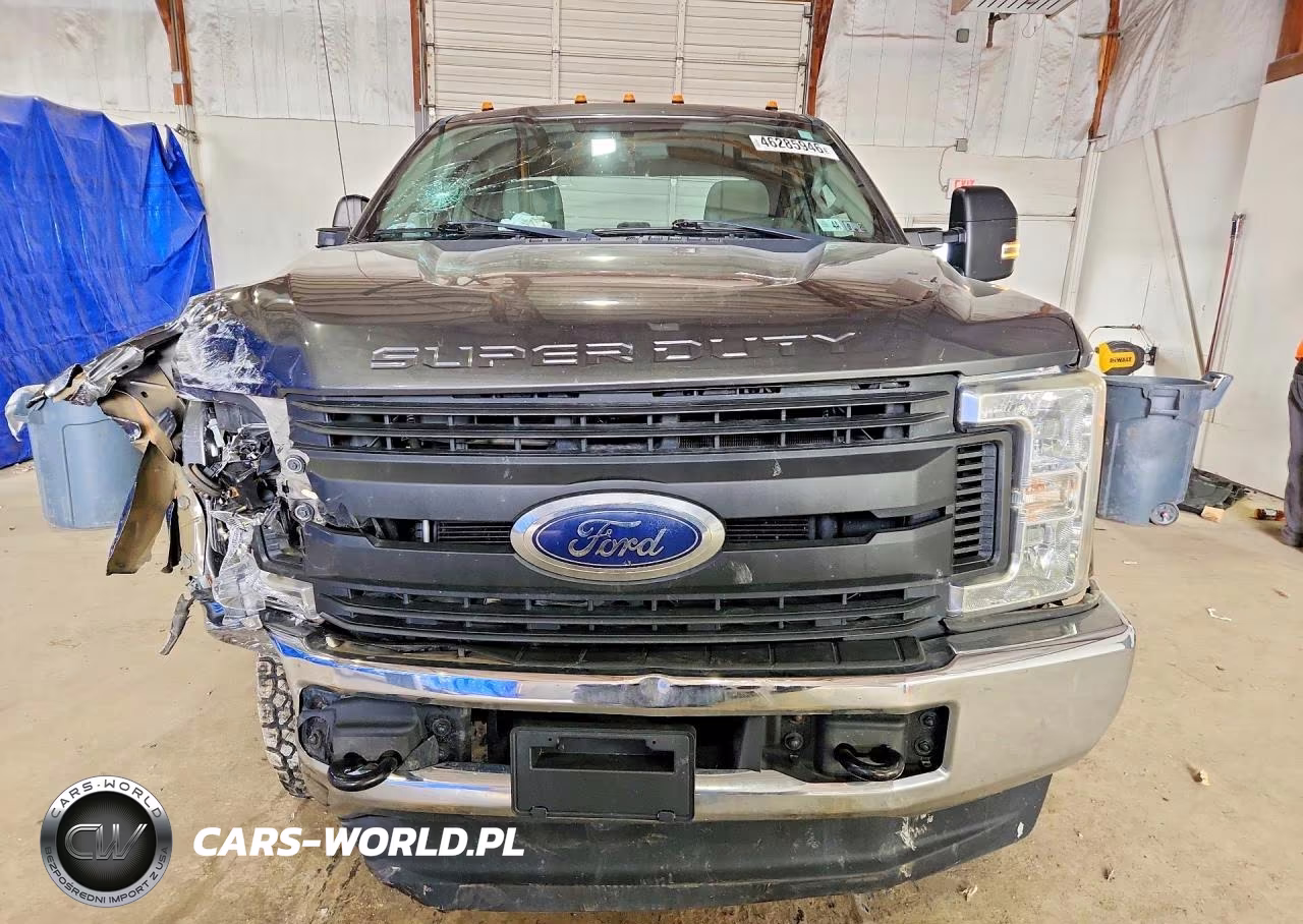 2017 Ford F 250 VIN:1FT7X2B69HEE17395 - 5