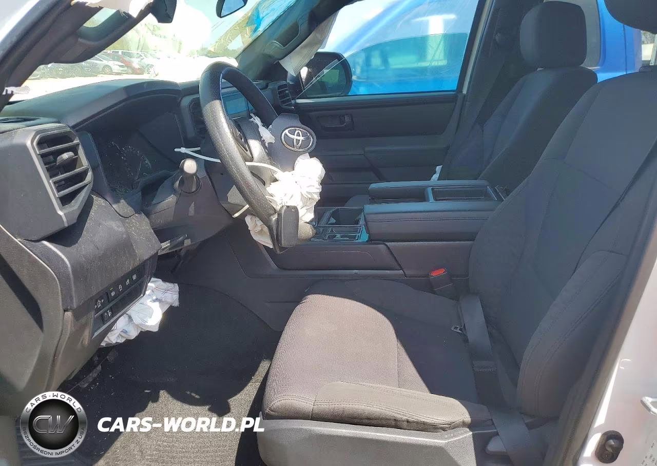 2025 Toyota Tundra Sr VIN:5TFKB5DB8SX301895 - 7