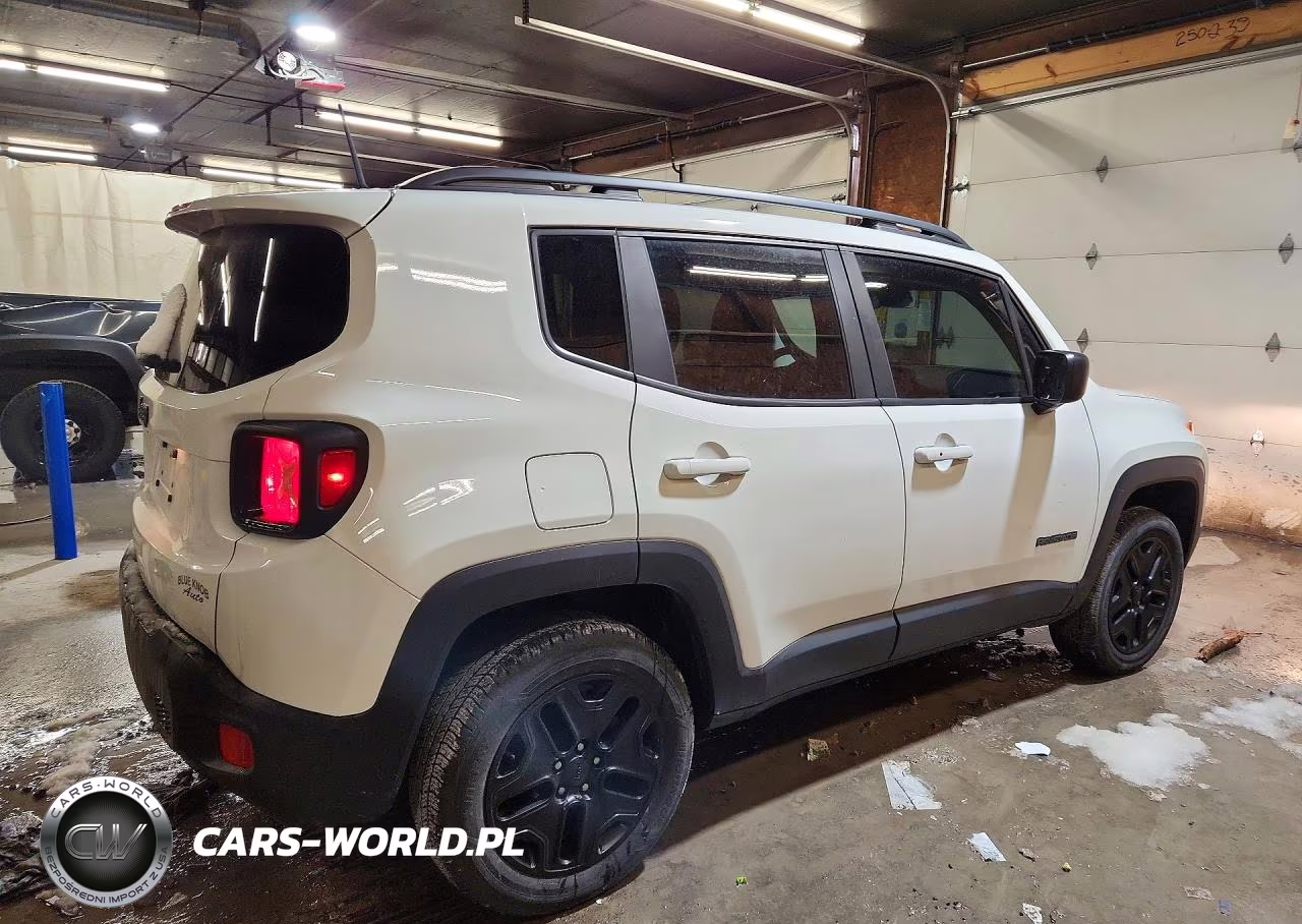 2018 Jeep Renegade Sport VIN:ZACCJBAB7JPH95288 - 3