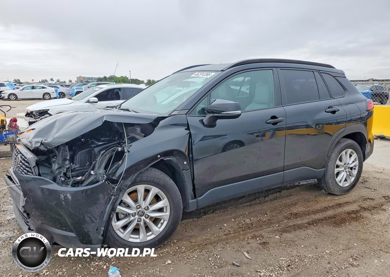 2022 Toyota Corolla Cross Le VIN:7MUBAAAG2NV003872 - 1
