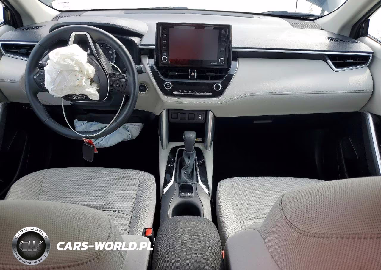 2022 Toyota Corolla Cross Le VIN:7MUBAAAG2NV003872 - 8