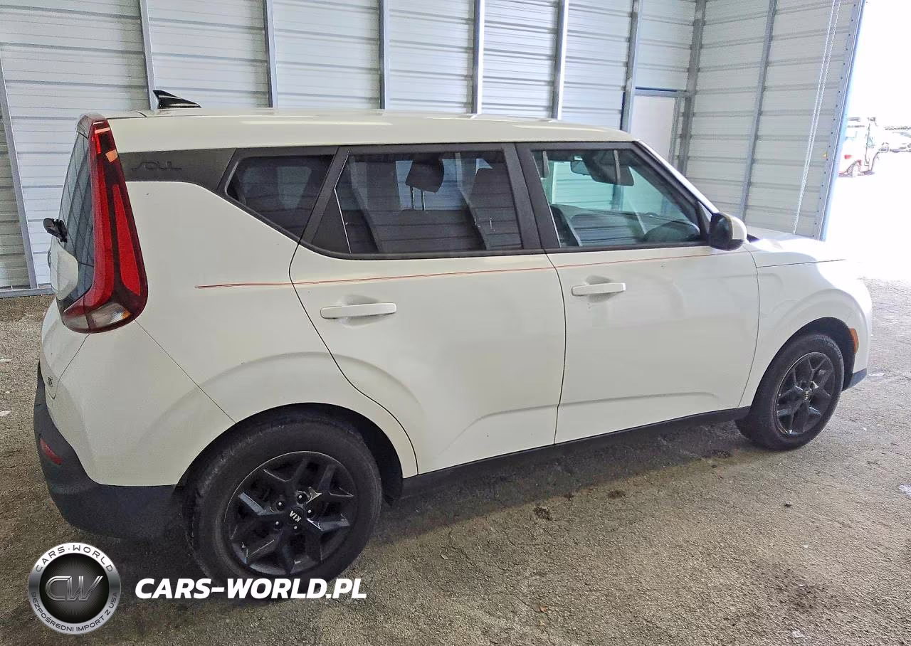 2020 Kia Soul S VIN:KNDJ23AU4L7059016 - 3