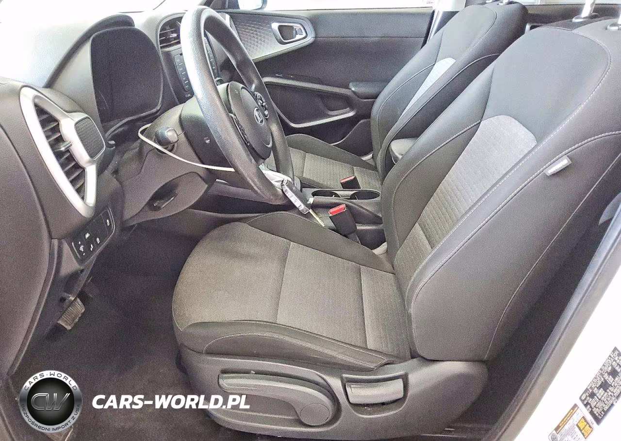 2020 Kia Soul S VIN:KNDJ23AU4L7059016 - 7