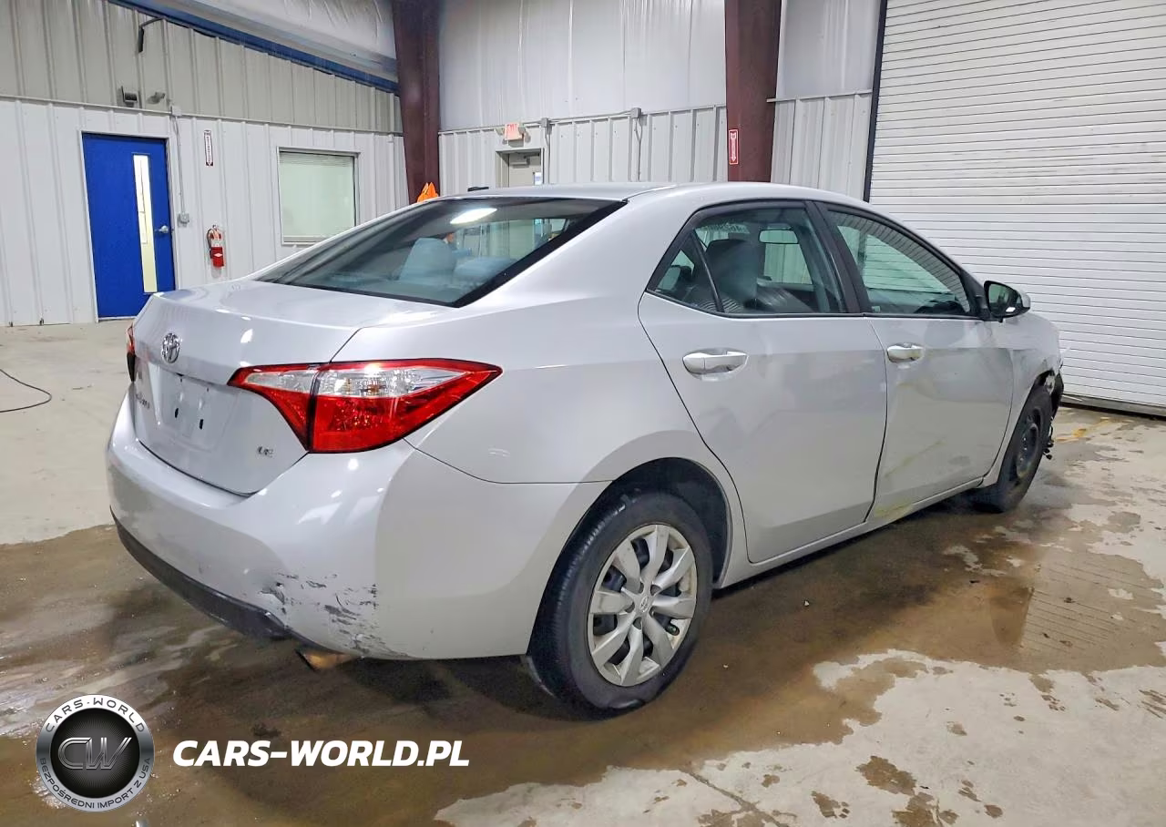 2015 Toyota Corolla Le VIN:2T1BURHE5FC467978 - 3