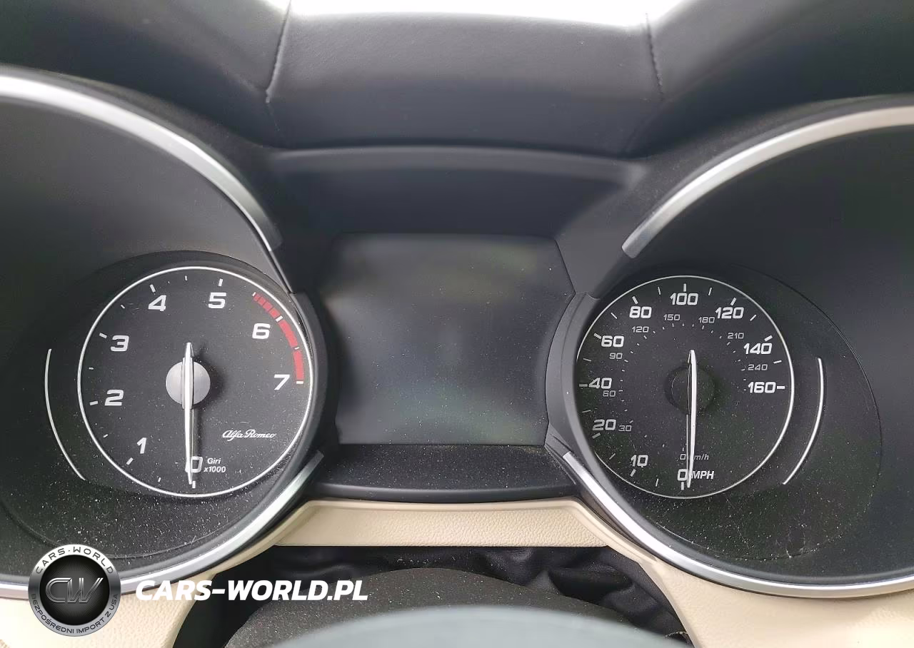 2019 Alfa Romeo Stelvio Ti VIN:ZASPAKBN0K7C30588 - 9