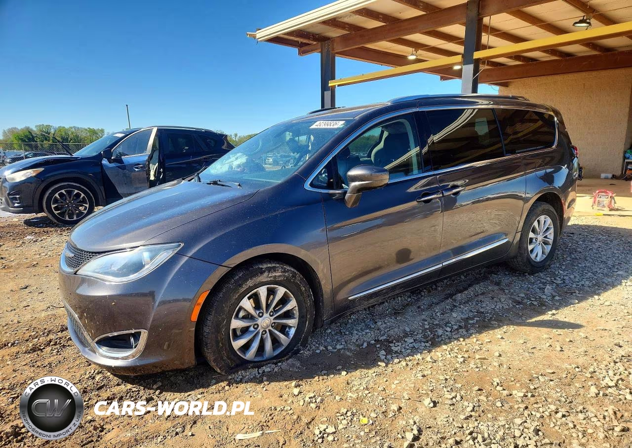 2019 Chrysler Pacifica Touring L