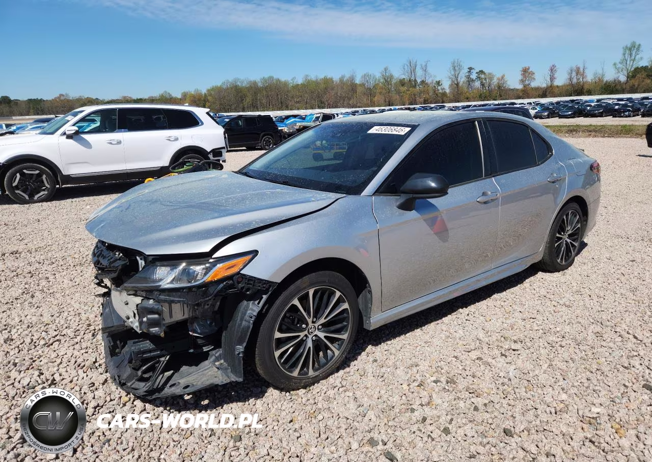 2018 Toyota Camry Se – zdjęcie 1 z 13