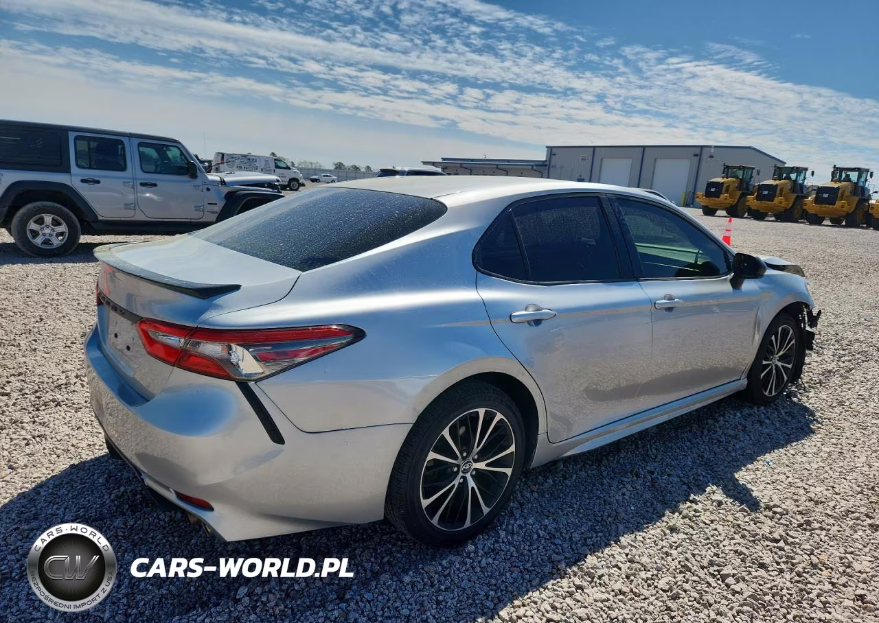 2018 Toyota Camry Se VIN:JTNB11HK3J3039369 - 3