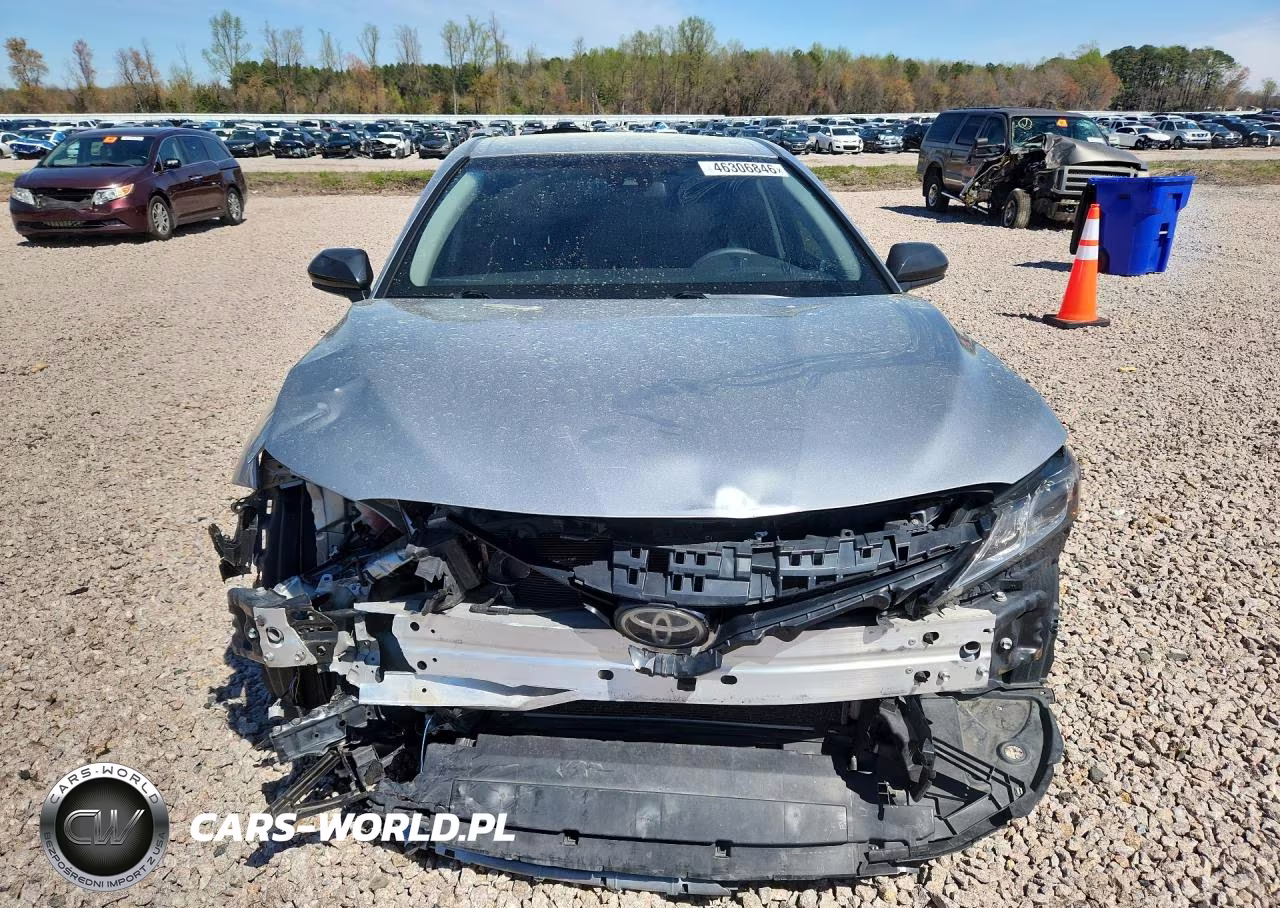 2018 Toyota Camry Se VIN:JTNB11HK3J3039369 - 5