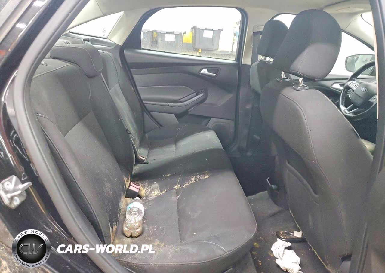 2015 Ford Focus Se VIN:1FADP3FE6FL304206 - 10