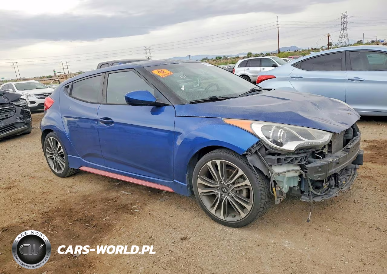 2016 Hyundai Veloster Turbo R-Spec VIN:KMHTC6AE8GU286163 - 4