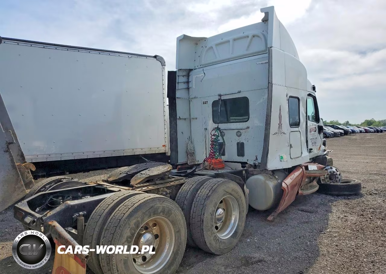 2019 Peterbilt 579 VIN:1XPBDP9X9KD626873 - 4