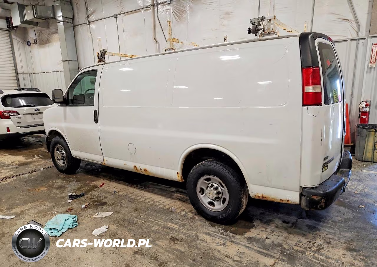 2010 Chevrolet Express 2500 Cargo Utility - Service Van VIN:1GCZGFBA4A1133898 - 2
