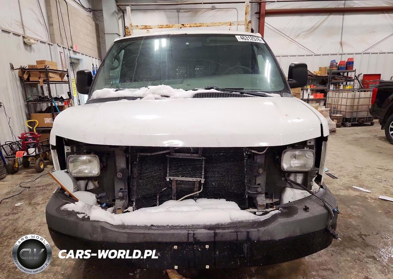 2010 Chevrolet Express 2500 Cargo Utility - Service Van VIN:1GCZGFBA4A1133898 - 5