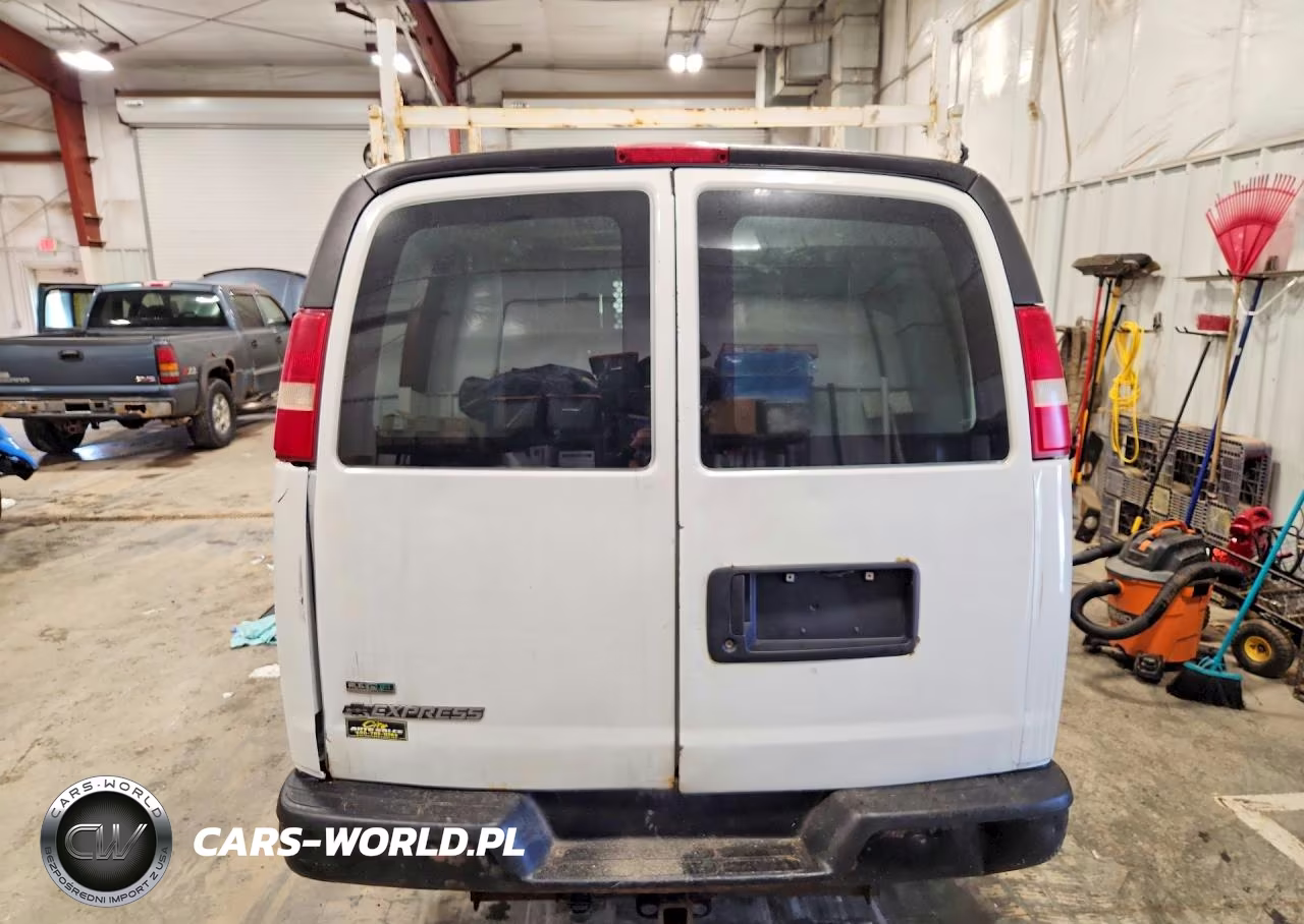 2010 Chevrolet Express 2500 Cargo Utility - Service Van VIN:1GCZGFBA4A1133898 - 6