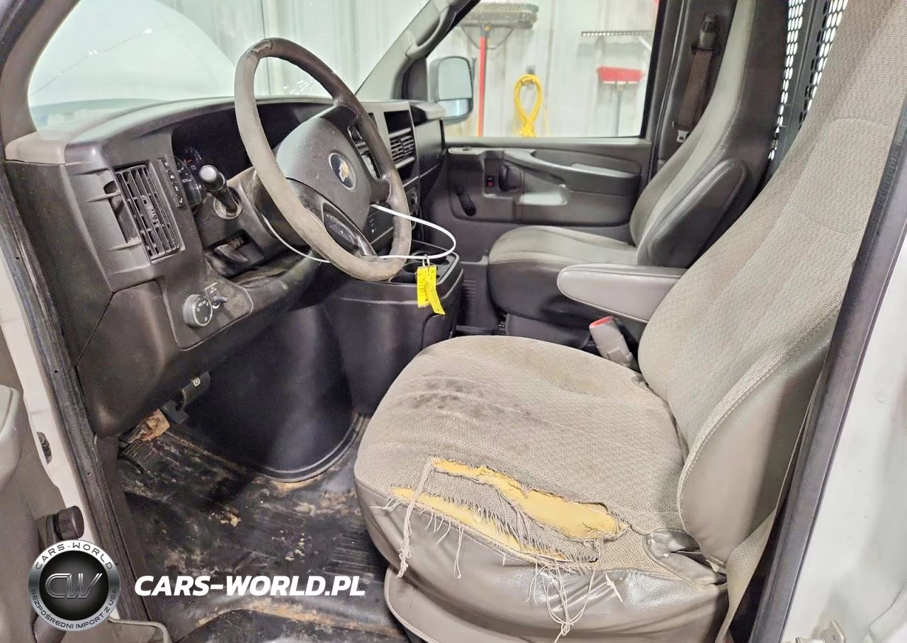 2010 Chevrolet Express 2500 Cargo Utility - Service Van VIN:1GCZGFBA4A1133898 - 7