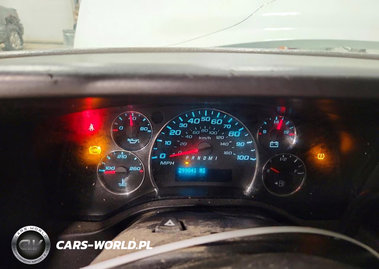 2010 Chevrolet Express 2500 Cargo Utility - Service Van VIN:1GCZGFBA4A1133898 - 9