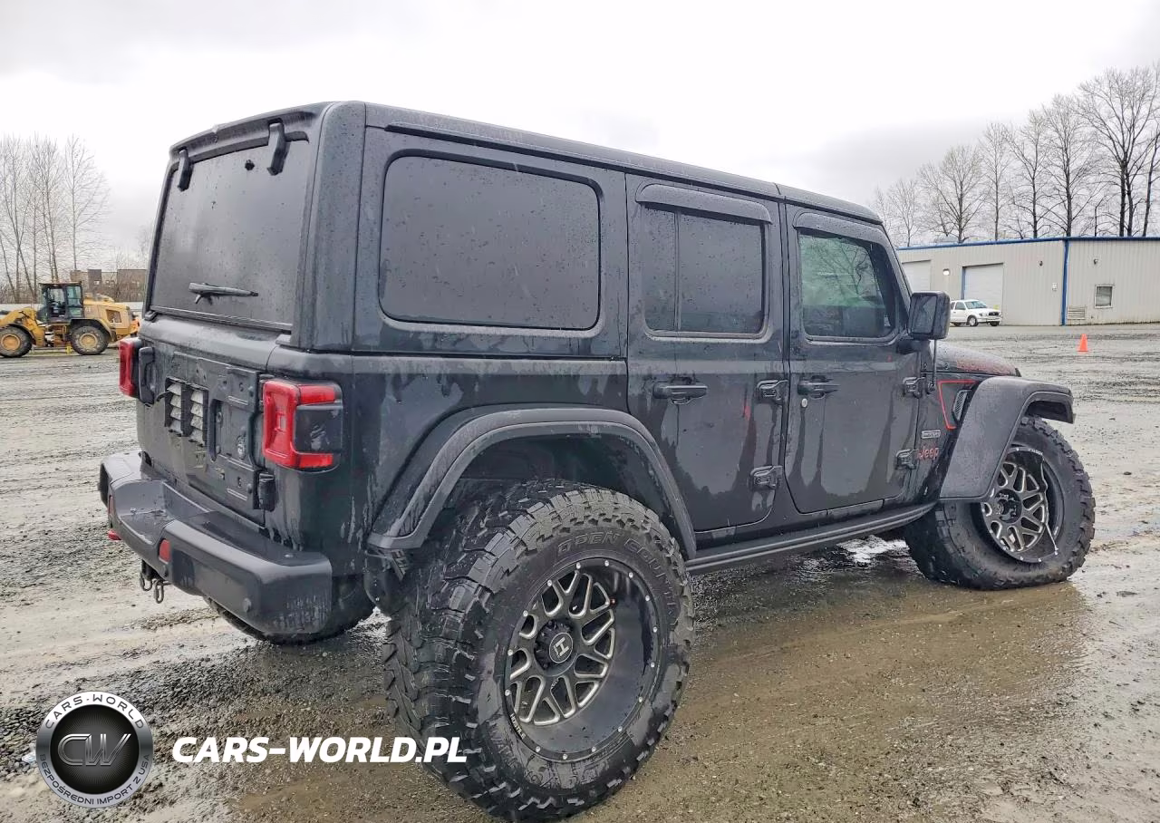 2020 Jeep Wrangler Unlimited Sahara VIN:1C4HJXFN9LW303288 - 3