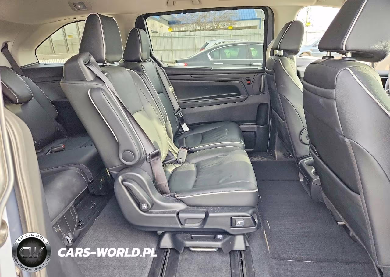 2025 Honda Odyssey Touring VIN:5FNRL6H88SB075366 - 11