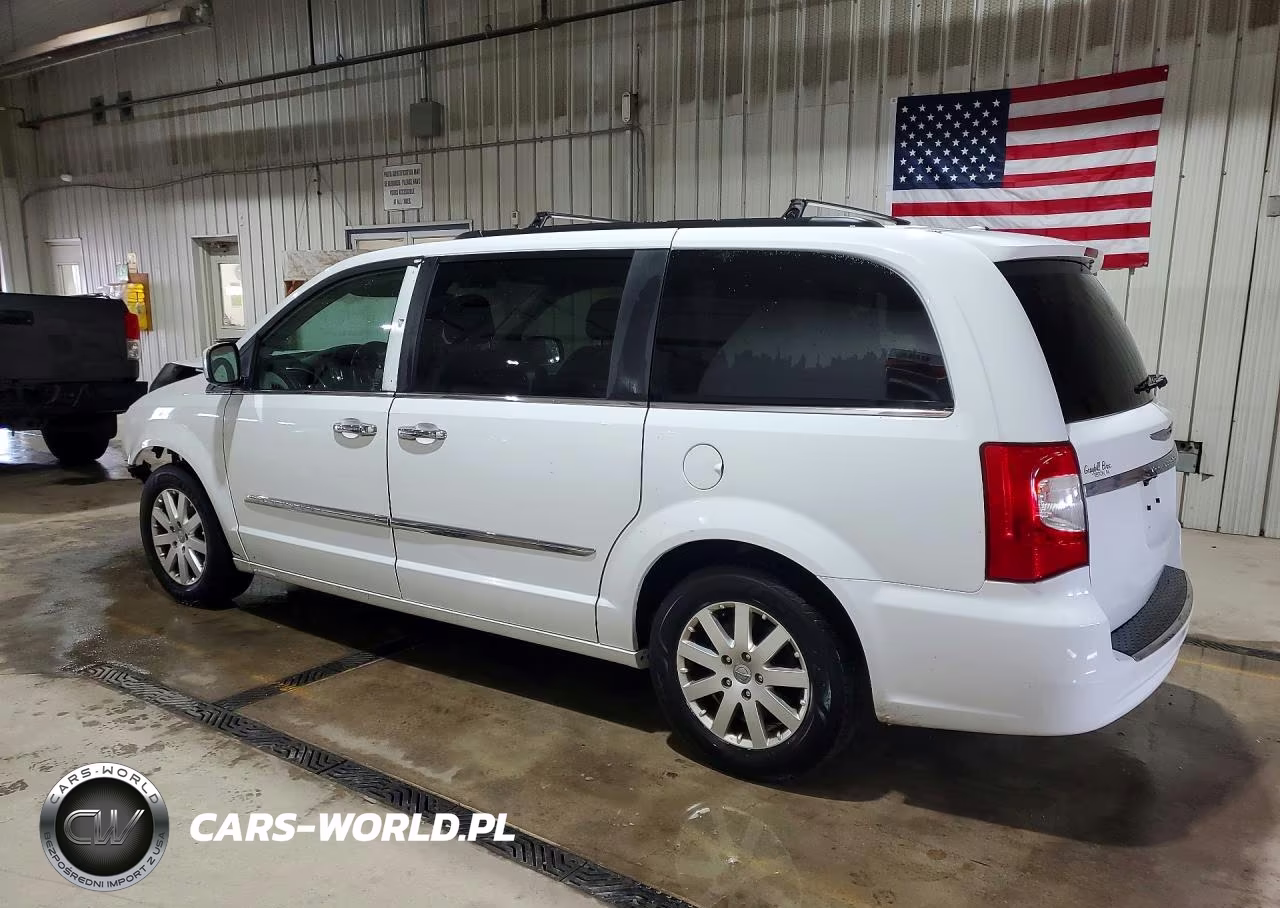 2015 Chrysler Town & Country Touring VIN:2C4RC1BG9FR665007 - 2