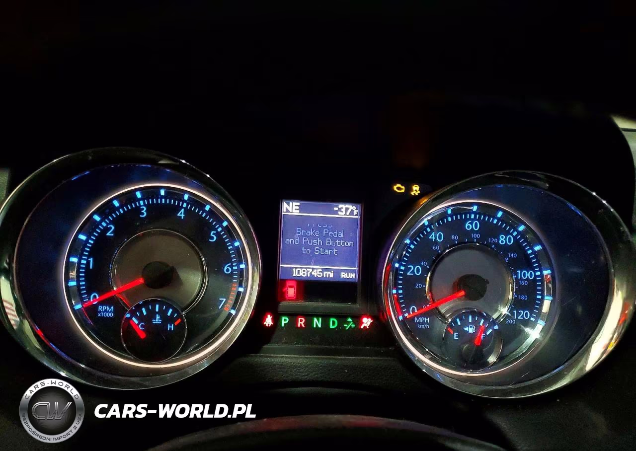 2015 Chrysler Town & Country Touring VIN:2C4RC1BG9FR665007 - 9