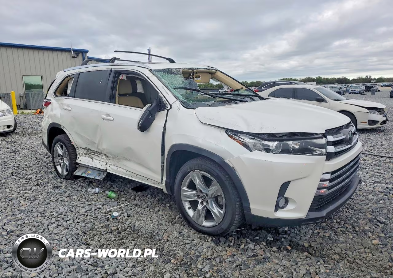 2018 Toyota Highlander Limited VIN:5TDYZRFH3JS283485 - 4