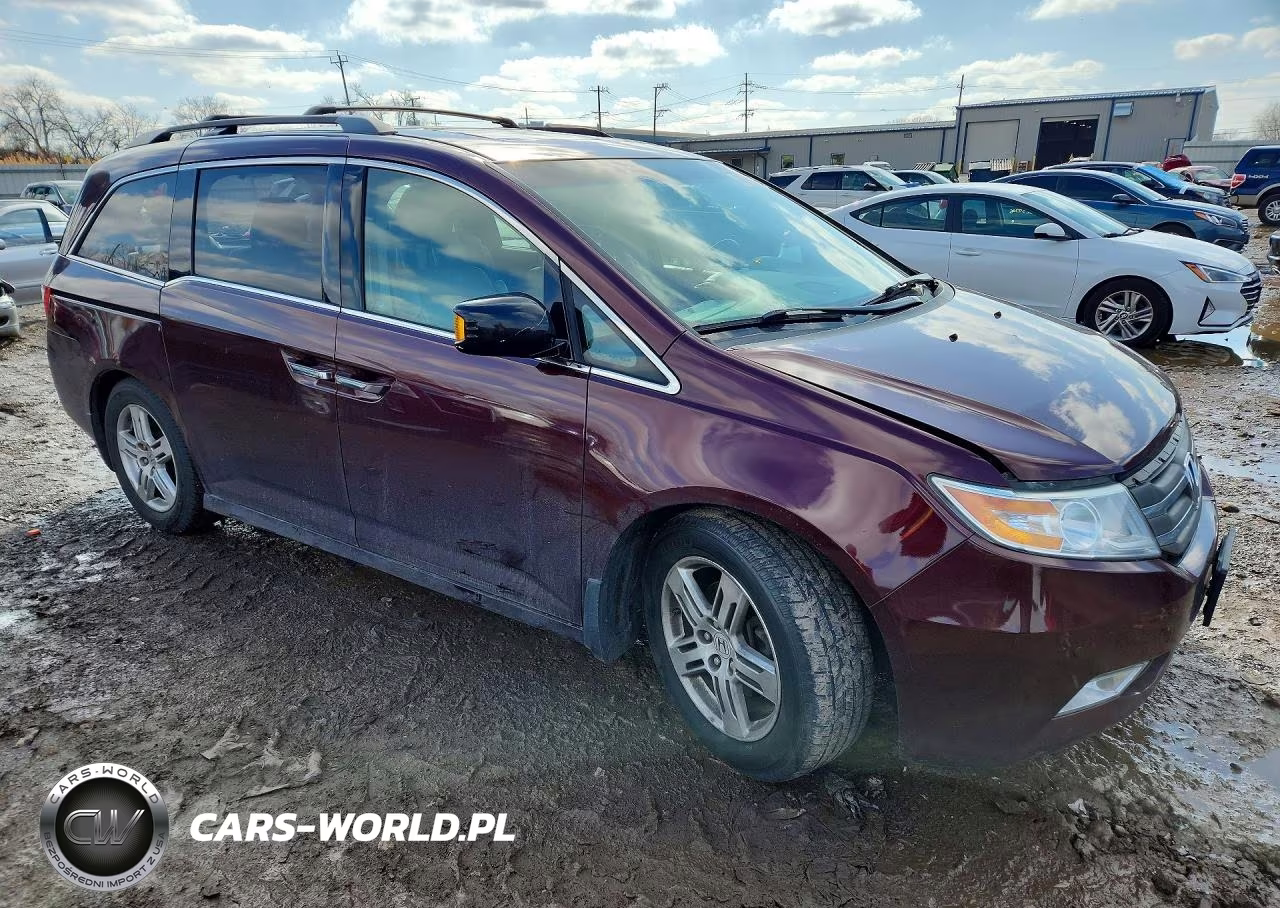 2012 Honda Odyssey Touring VIN:5FNRL5H99CB133568 - 4