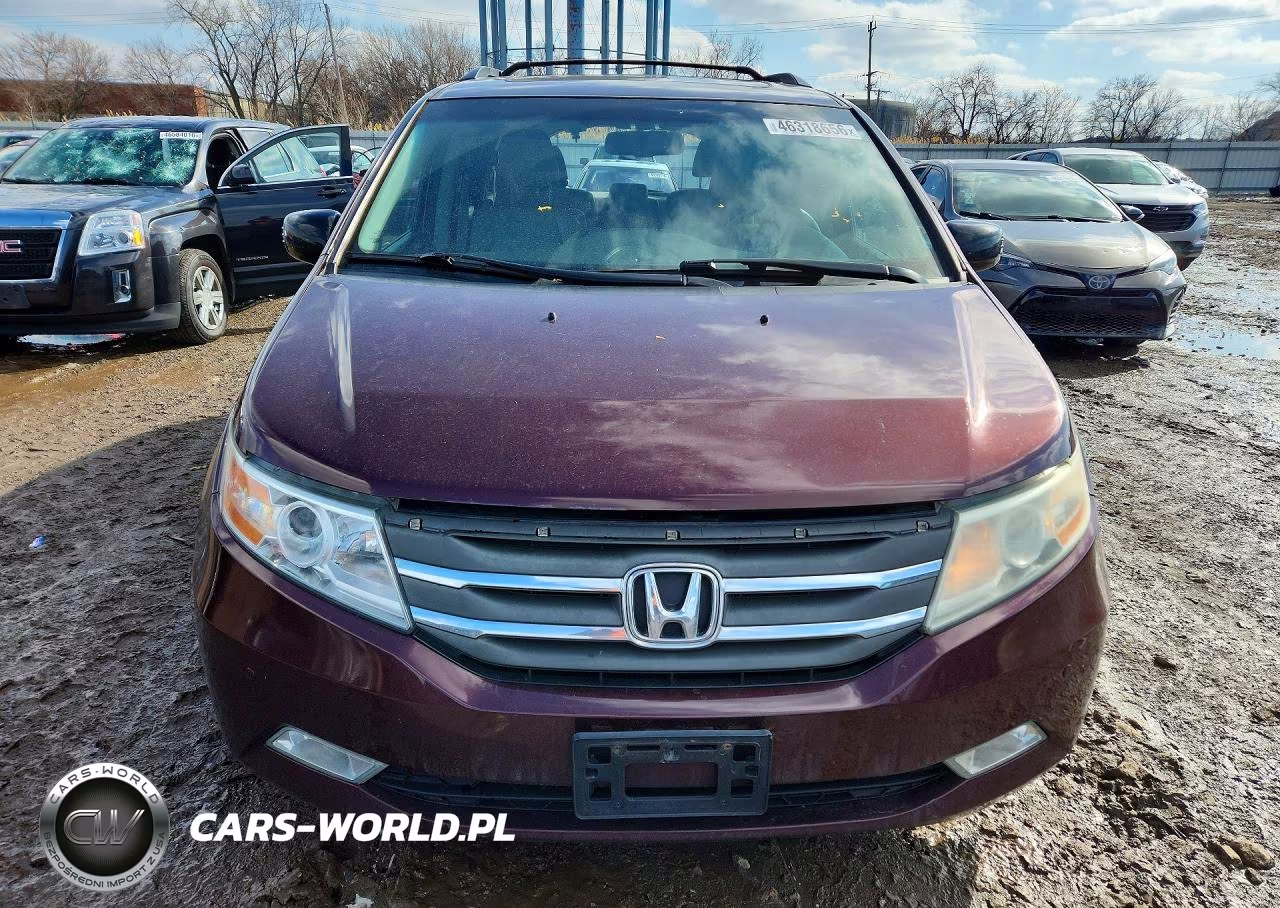 2012 Honda Odyssey Touring VIN:5FNRL5H99CB133568 - 5