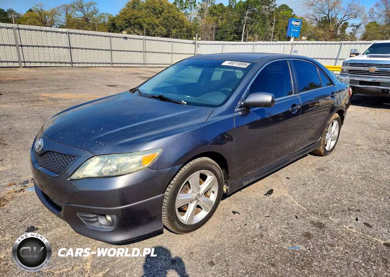 2010 Toyota Camry Se – zdjęcie 1 z 12