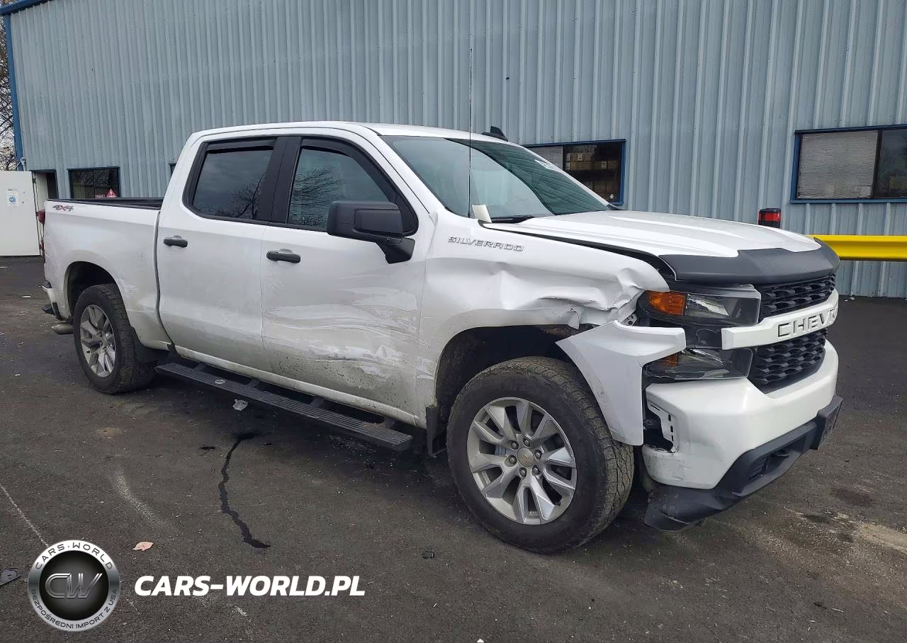 2020 Chevrolet Silverado K1500 Custom VIN:3GCPYBEH9LG196196 - 4